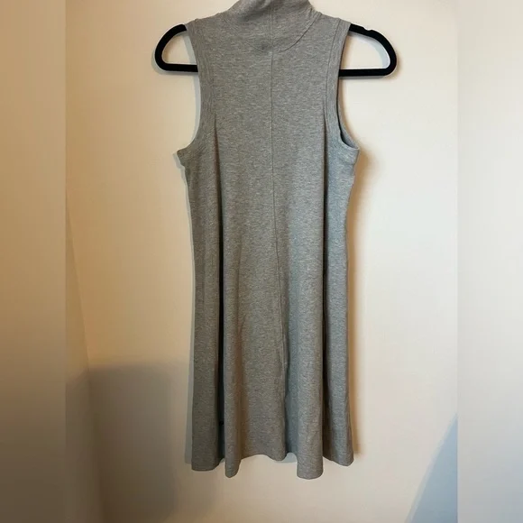 Lululemon Athletica Gone For The Week Dress Gray Medium NWOT - Picture 12 of 12